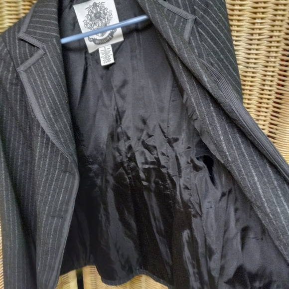 COPY - BB Dakota Blazer Suit Jacket Cropped Lined Gray Pinstripes Logo Size S/34 - Picture 5 of 10